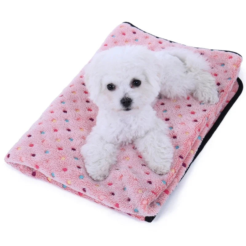 New Pet Dog Blanket Fleece Fabric Soft Dog Towel Cat Puppy High Quality Blanket Cute Design Pet Mat 3 Colors 3 Sizes
