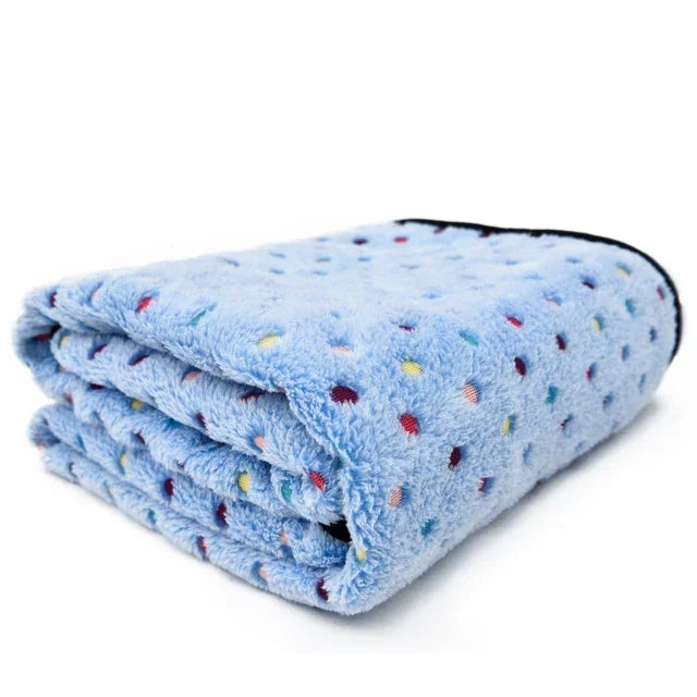 New Pet Dog Blanket Fleece Fabric Soft Dog Towel Cat Puppy High Quality Blanket Cute Design Pet Mat 3 Colors 3 Sizes