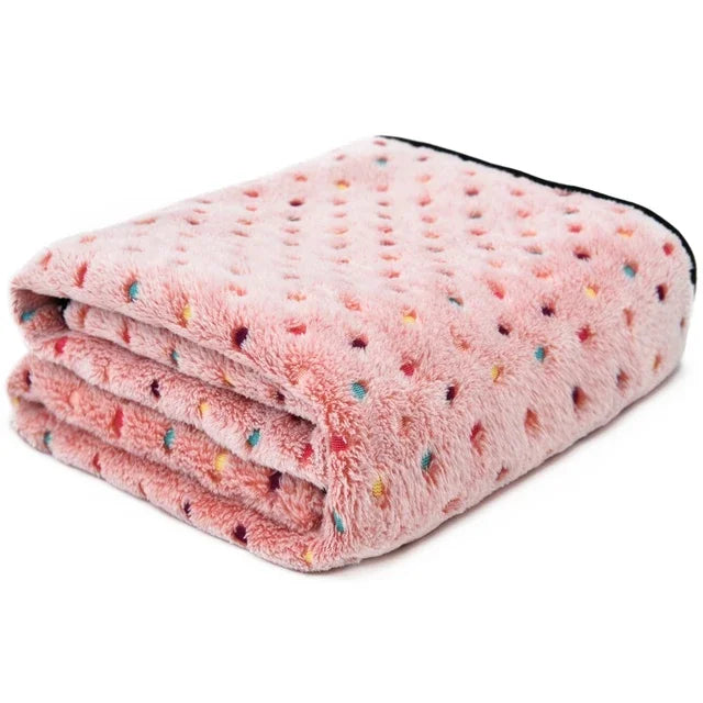 New Pet Dog Blanket Fleece Fabric Soft Dog Towel Cat Puppy High Quality Blanket Cute Design Pet Mat 3 Colors 3 Sizes